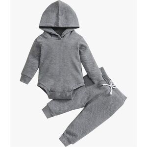 Gray Hooded Baby Outfit Set